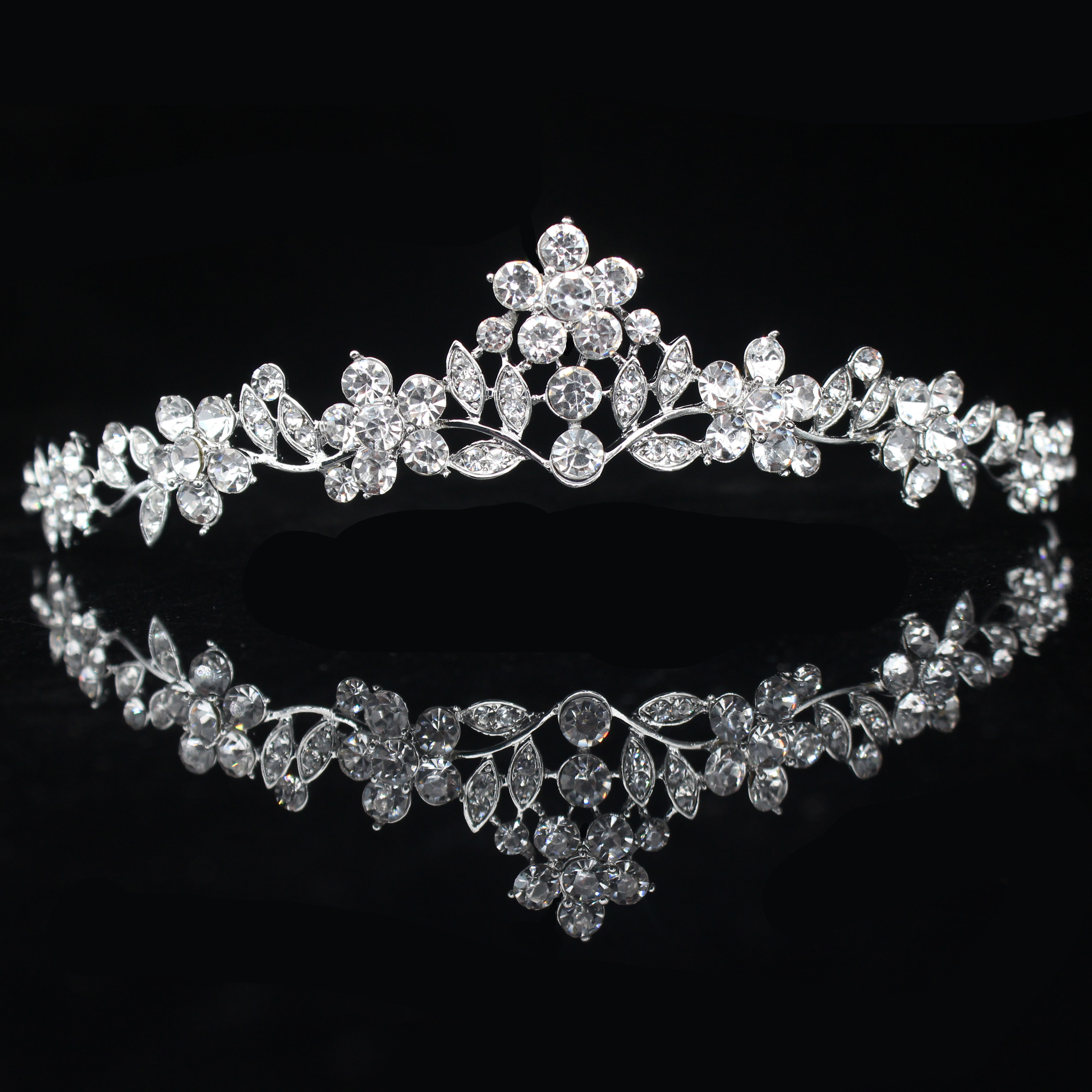 Crystal Wedding Bridal Tiara H - Women Knight Accessories 评论和价格